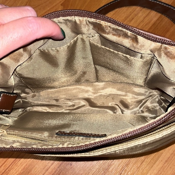 Harve Benard women’s gold quilted mini shoulder bag - Picture 8 of 8